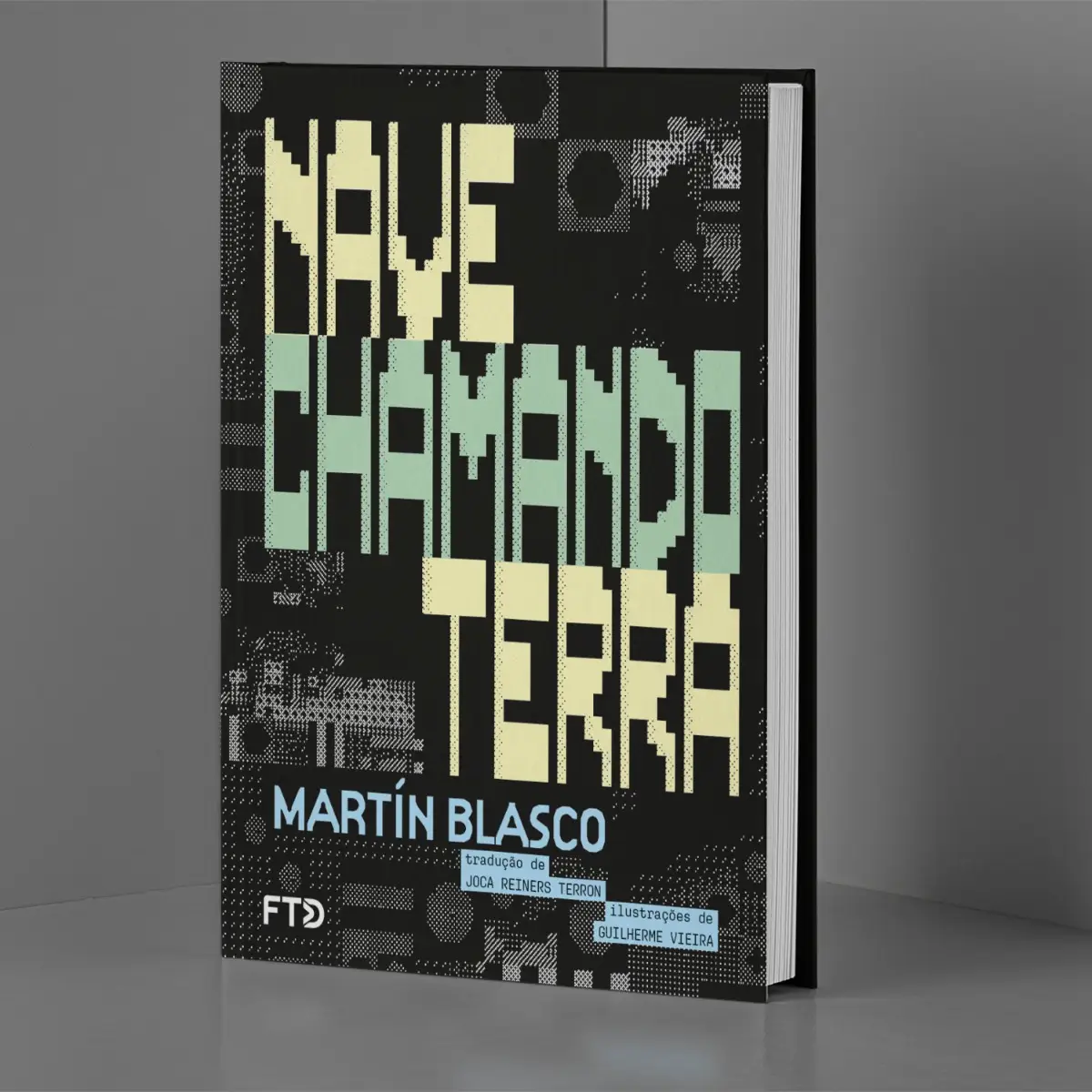 NAVE CHAMANDO TERRA LA